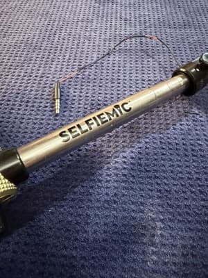 SelfieMic Gold Karaoke Selfie Stick Microphone Set Worlds Apart Used No Box - Thumbnail 4