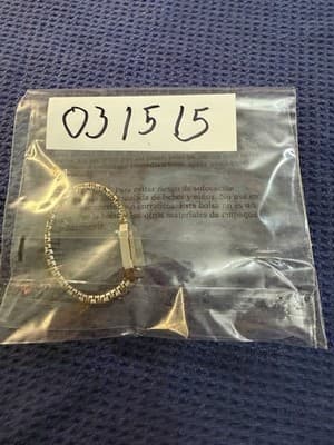 Vintage 1980s Betty's Import Ladies Gold Tone Running Quartz Watch Hong Kong - Thumbnail 9