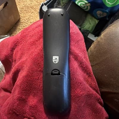 Philips 4-Device Universal TV Remote Control TV Stream Blu-ray Audio - Thumbnail 2