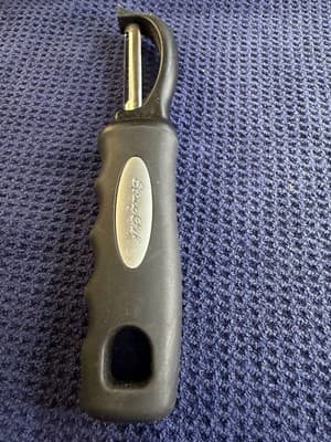 Spring Chef Premium Swivel Vegetable Peeler, Soft Grip Handle and Ultra Sharp - Image 1