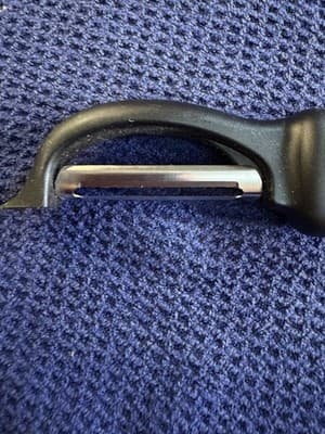 Spring Chef Premium Swivel Vegetable Peeler, Soft Grip Handle and Ultra Sharp - Thumbnail 5