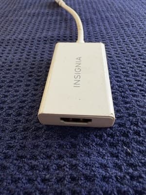 Insignia USB Type C to 4K HDMI Adapter for Macbook Chromebook surface Samsung - Thumbnail 2