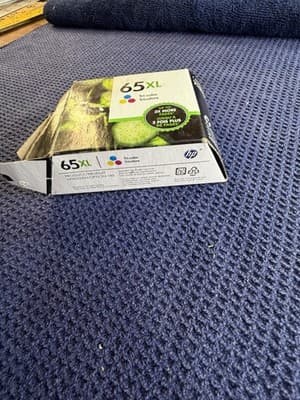 HP 65XL N9K03AN Tri-Color Ink Cartridge Genuine OEM Damaged Box Exp 10/2020 - Thumbnail 2