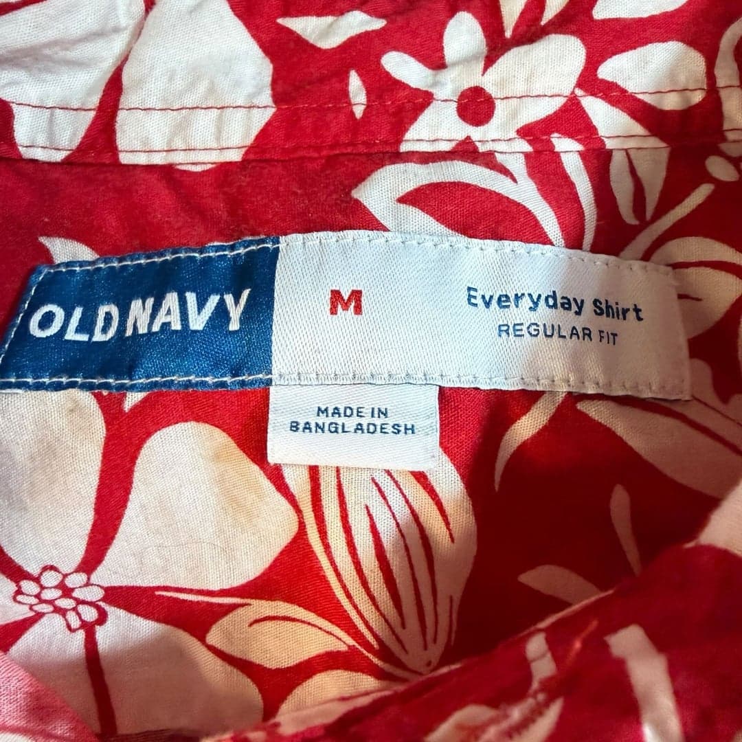 Old Navy Red and White Floral Everyday Short Sleeve Hawaiian Shirt M - Thumbnail 3