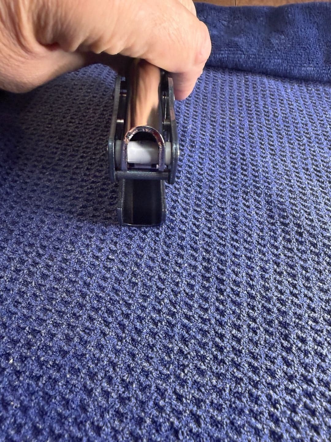 Shiny Model-EM Handheld Embosser Seal Press with Plastic Carrying Case - Thumbnail 7