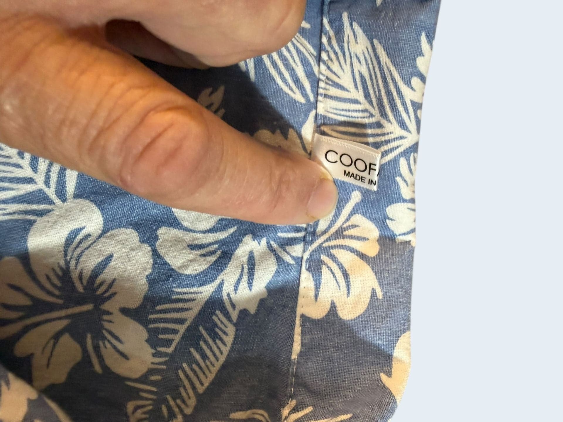 COOFANDY Men's Blue Hibiscus Floral Hawaiian Short Sleeve Button Dow 100% Cotto - Thumbnail 5