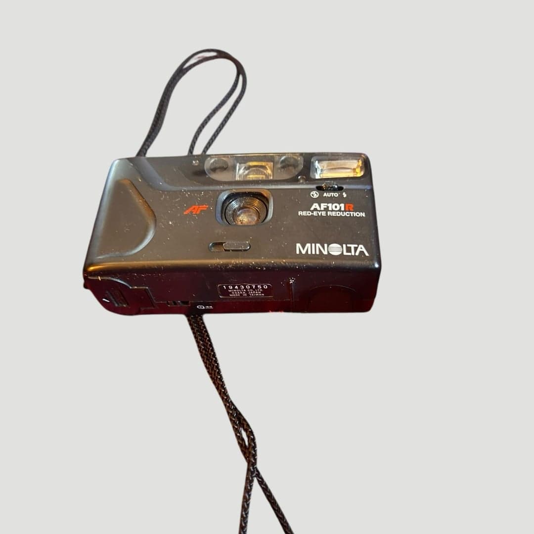 Minolta AF101R 35mm Point & Shoot Film Camera with Red-Eye Reduction - Image 1