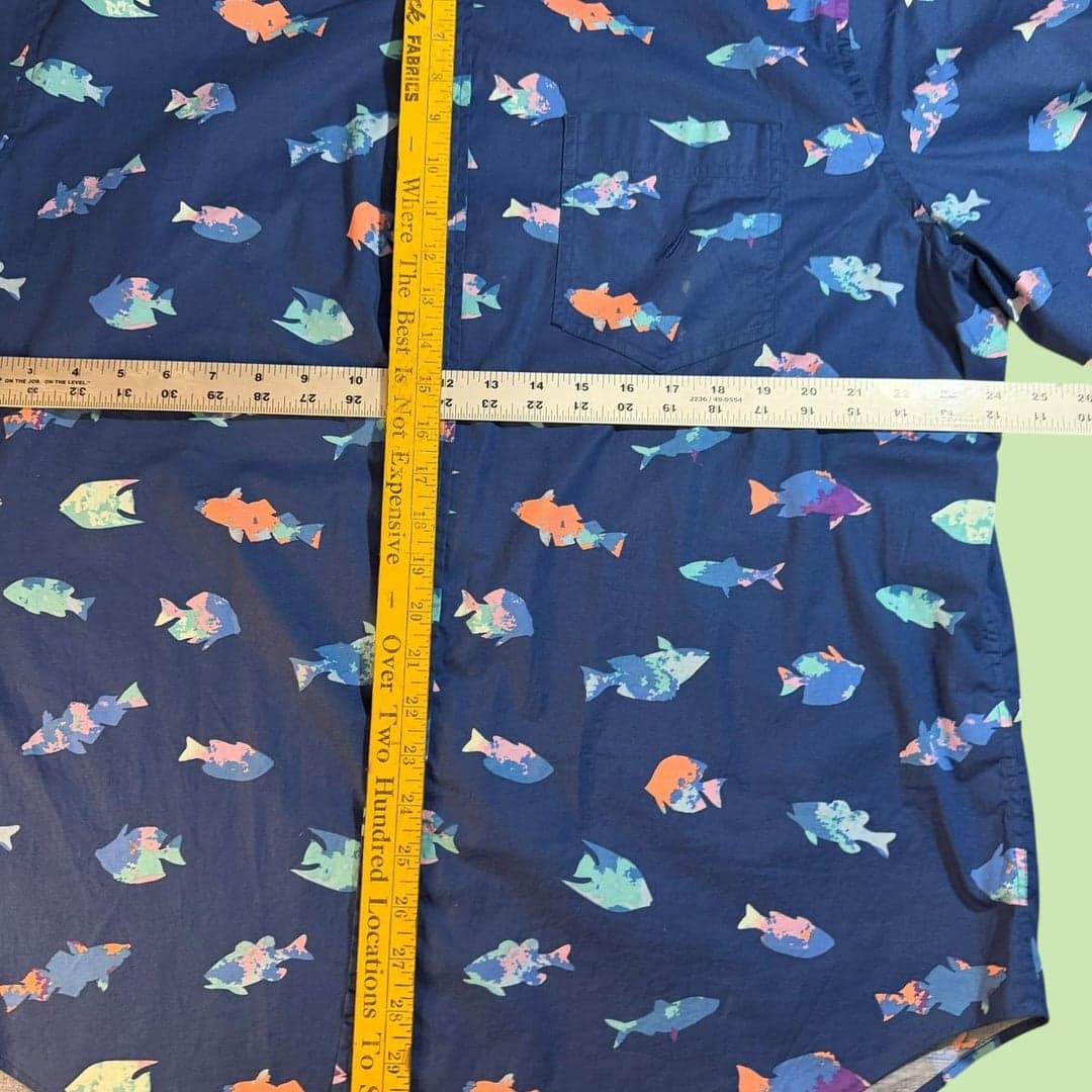 Nautica Men's XXL Watercolor Fish Print Short Sleeve Stretch Button Down Shirt - Thumbnail 6