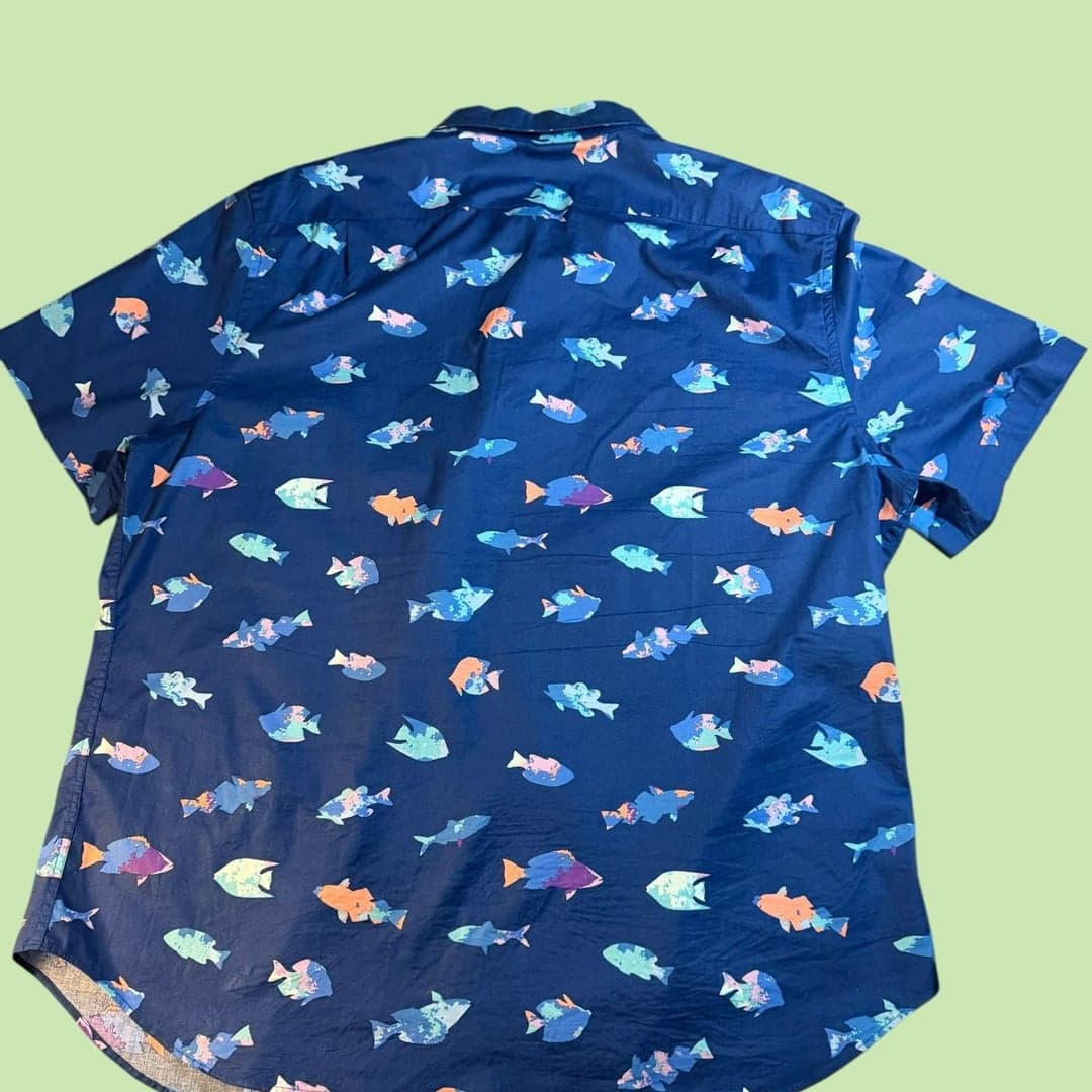 Nautica Men's XXL Watercolor Fish Print Short Sleeve Stretch Button Down Shirt - Thumbnail 2