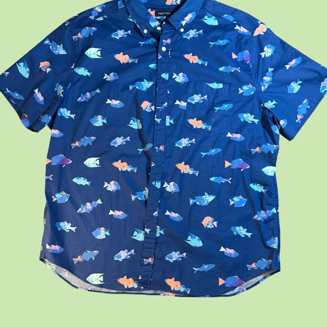 Nautica Men's XXL Watercolor Fish Print Short Sleeve Stretch Button Down Shirt - Image 1