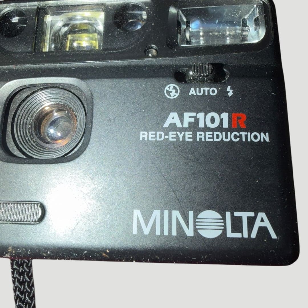 Minolta AF101R 35mm Point & Shoot Film Camera with Red-Eye Reduction - Thumbnail 2