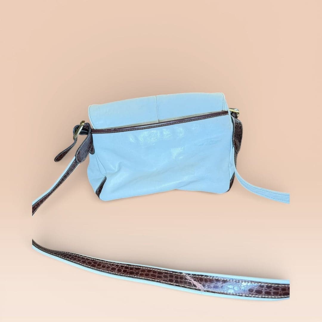 Vintage Carryland White Faux Leather Crossbody Bag with Brown Croc Trim - Thumbnail 2