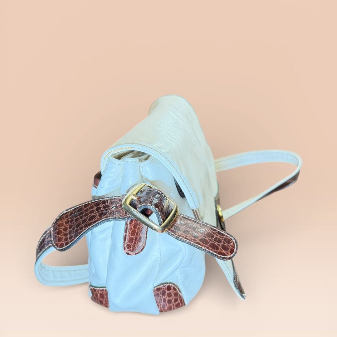 Vintage Carryland White Faux Leather Crossbody Bag with Brown Croc Trim - Thumbnail 4