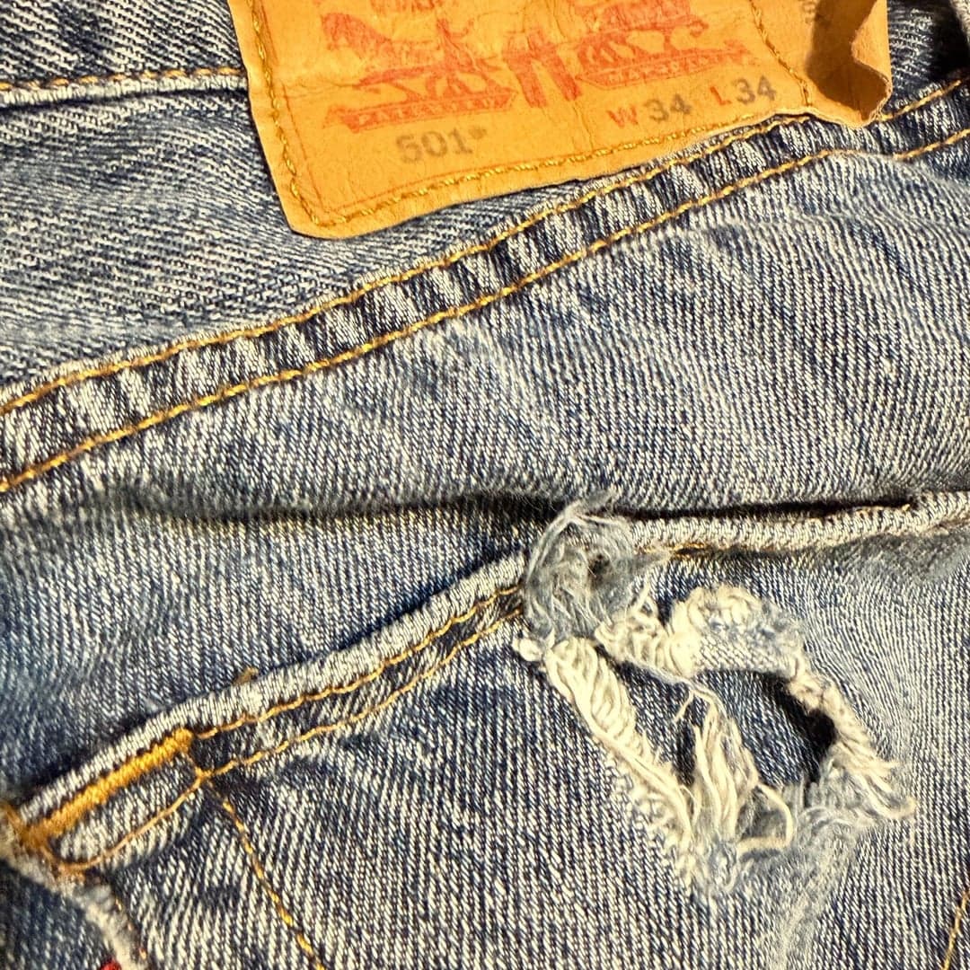 Levi’s 501 Original Fit Jeans Men’s 34x34 Button Fly Raw Hem Distressed - Thumbnail 8