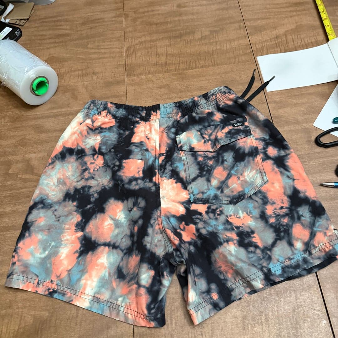 Vans Mixed Volley 16 Short Black Tie Dye - Image 1