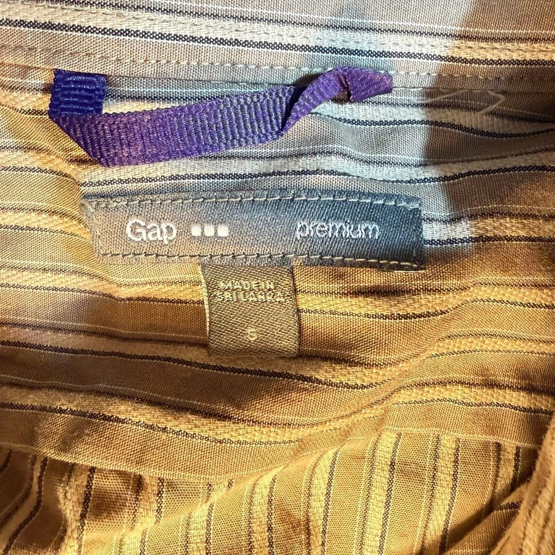 Gap Striped Button-Down Shirt - Men’s Small - Tan & White Vertical Stripes - Thumbnail 3