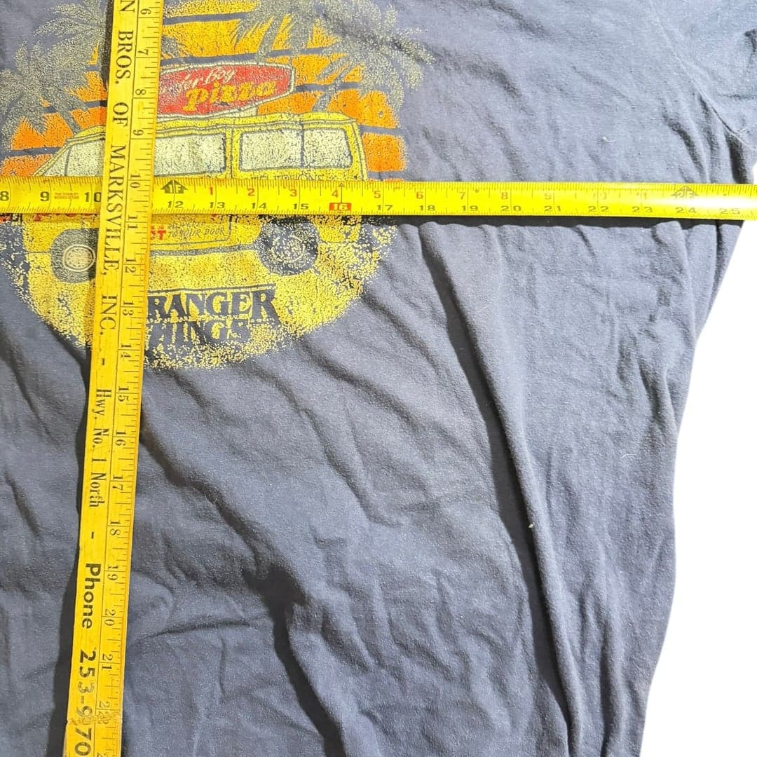 Netflix Stranger Things Surfer Boy Pizza Van Sunset Graphic T-Shirt 2XL - Thumbnail 5