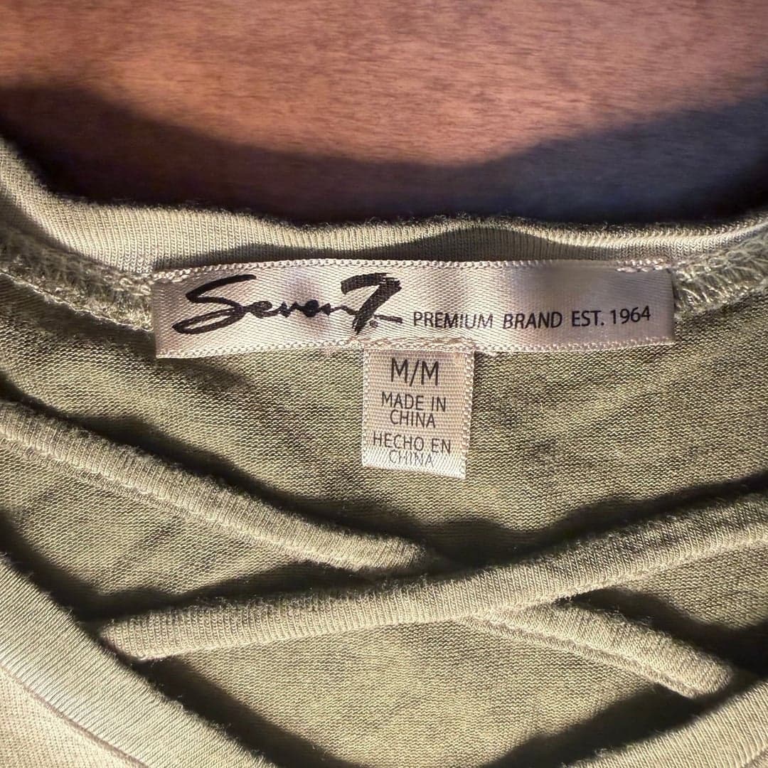 Seven7 Women’s Olive Green V-Neck Top Medium Criss Cross Back High Low Hem - Thumbnail 3