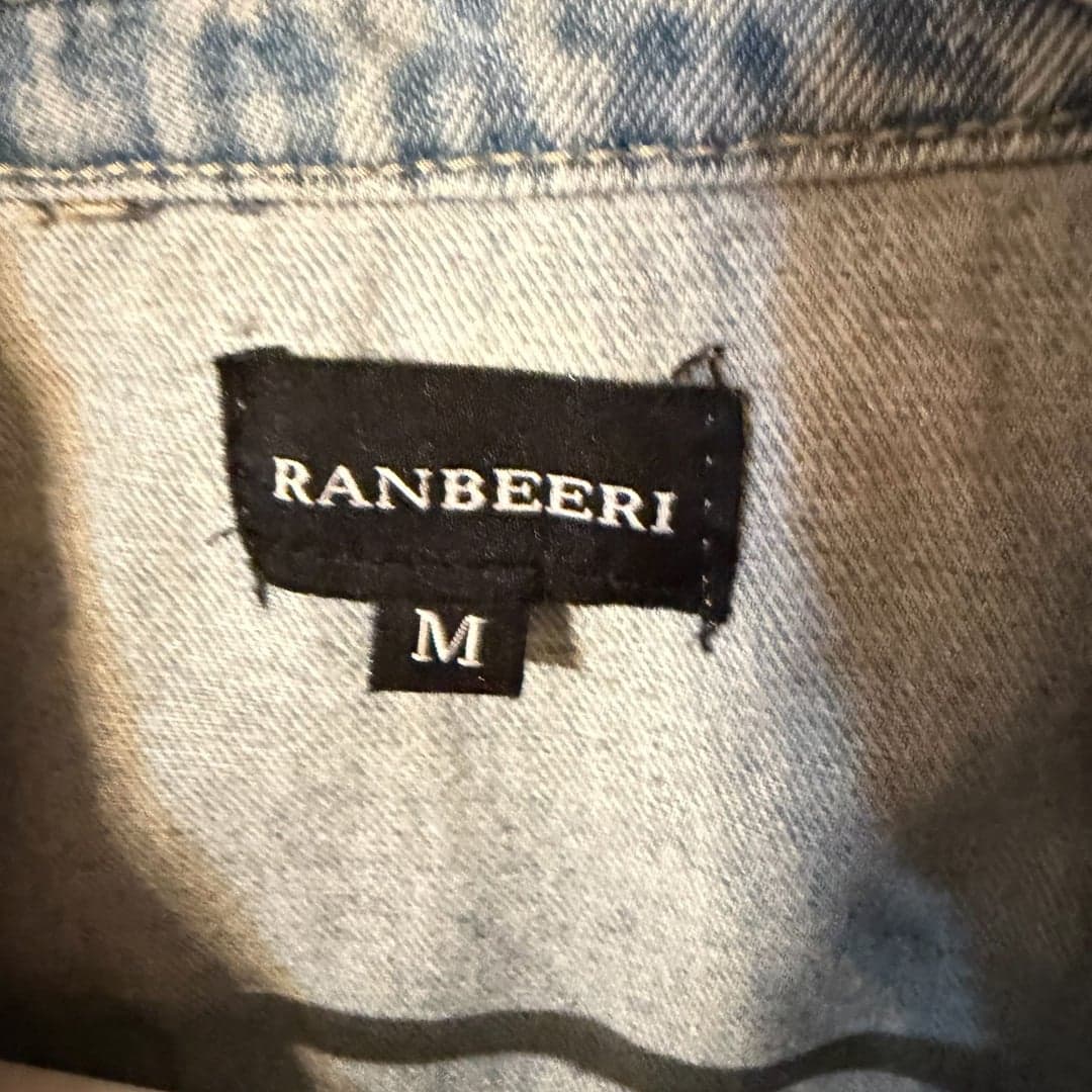 Ranbeeri Women’s Light Wash Denim Jacket Cropped Button Front Size M - Thumbnail 3