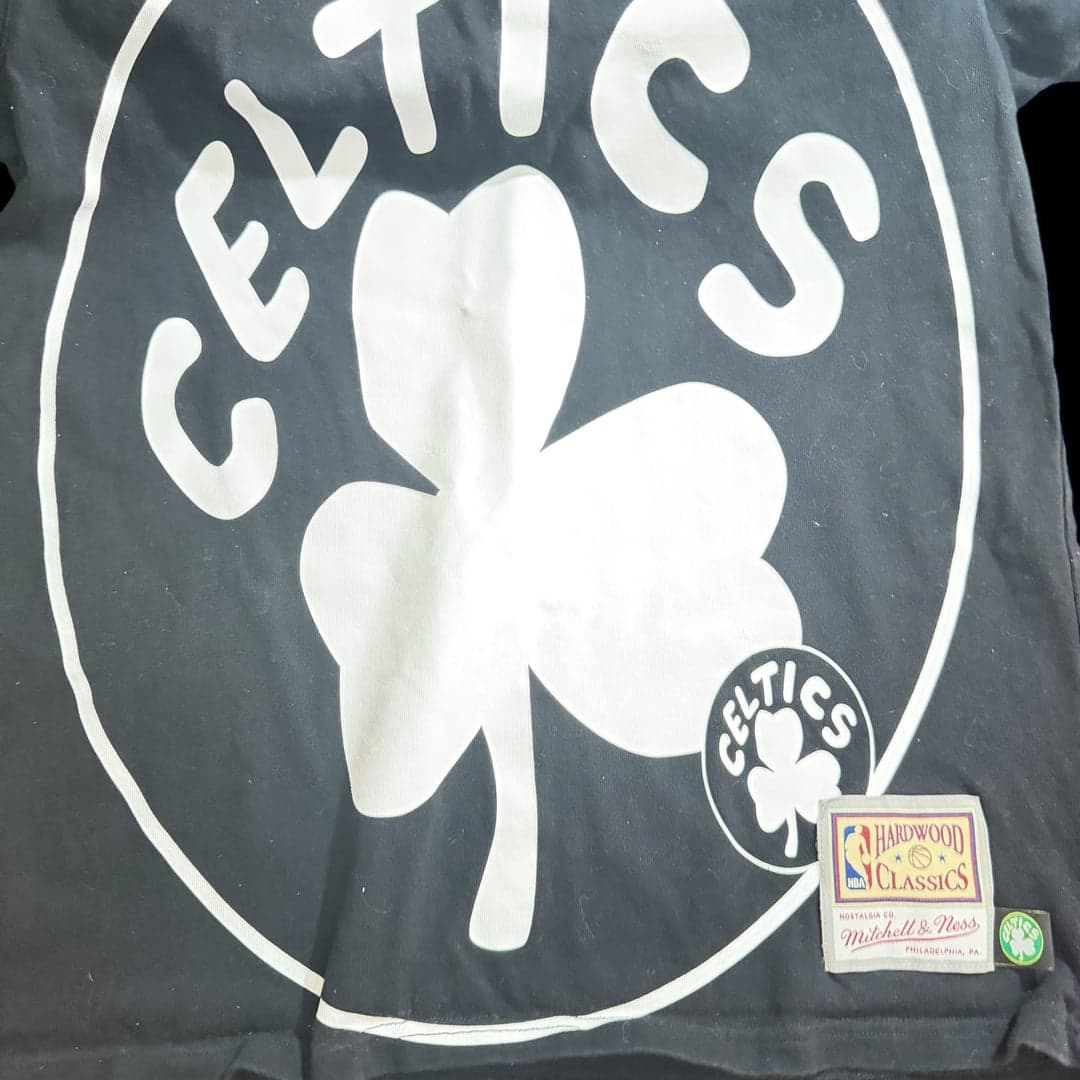 Mitchell & Ness Boston Celtics Big Face 3.0 SS Hardwood Classics Black Tee Shir - Thumbnail 6