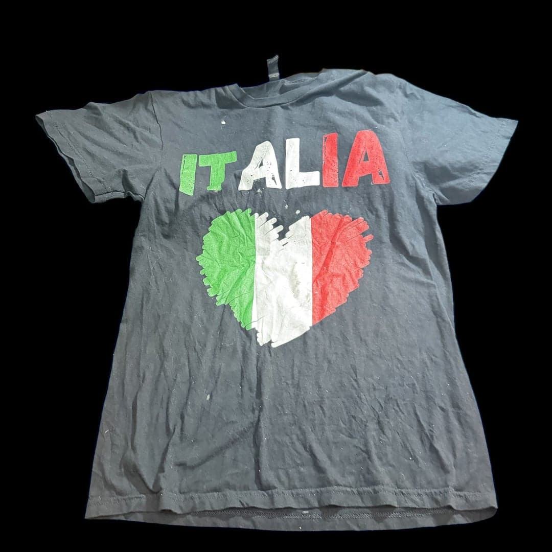 Italia Italian Flag Heart T-Shirt - Image 1