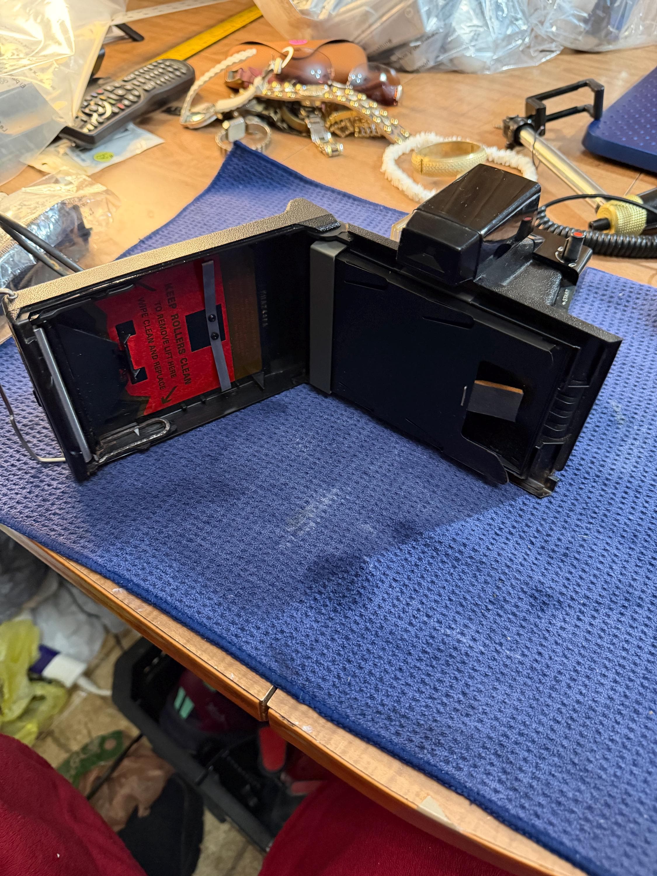 Vintage Polaroid Land Camera Super Colorpack - 1970s Instant Film & Flash C - Thumbnail 6