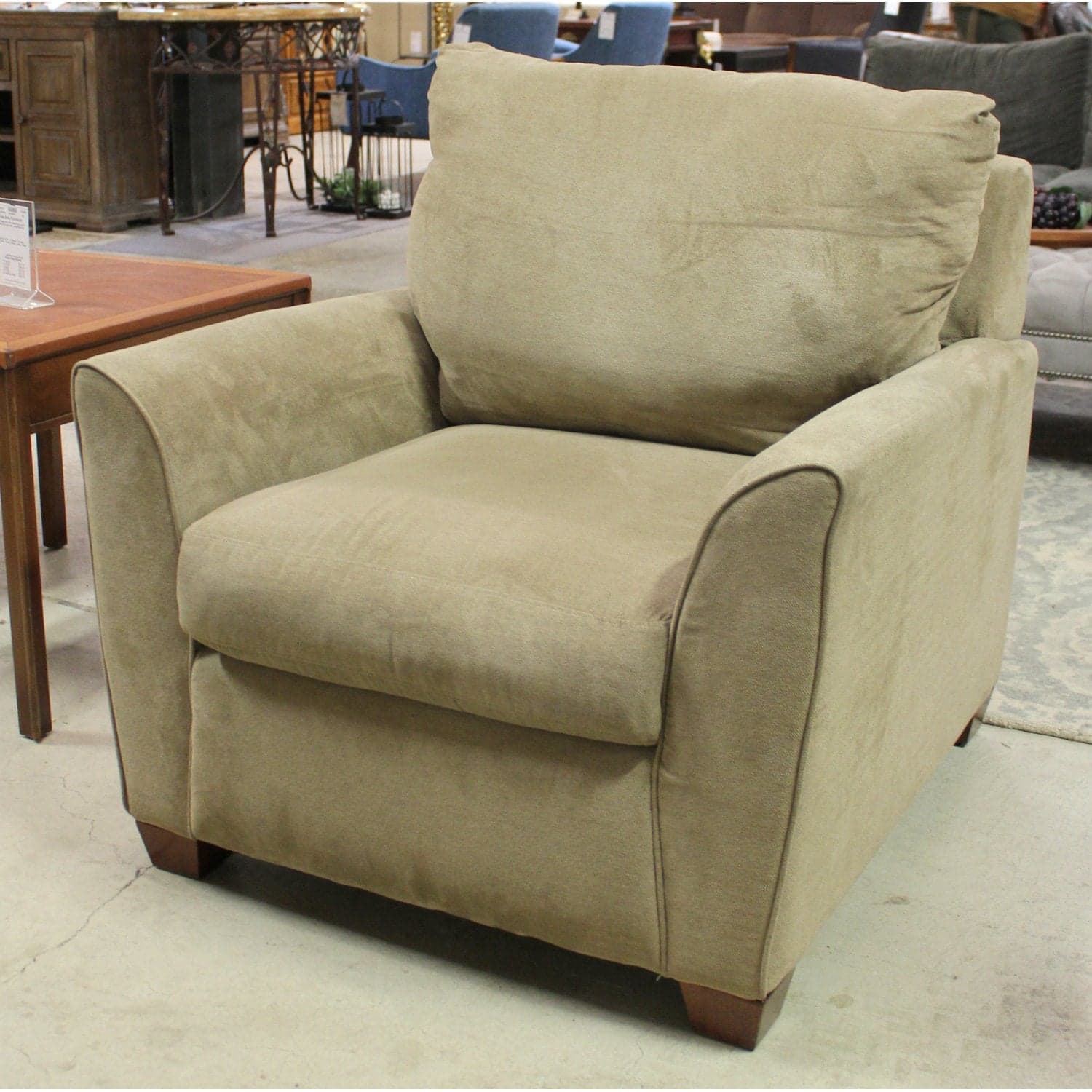 La-Z-Boy Tan Club Chair - Tan - Thumbnail 3