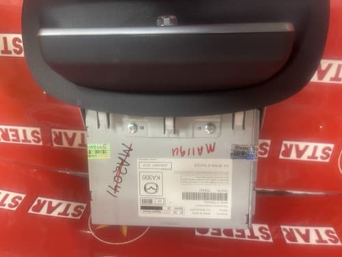 2014-2018 Mazda 3 Audio Radio AM FM Receiver BHN9 66 9R0 OEM MA119U - Thumbnail 4