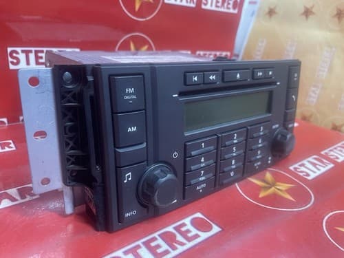 2008-2011 Land Rover LR2 LR3 AM FM Radio 6 Disc CD Player 6G9N-18C815-TA LR107AU - Thumbnail 2
