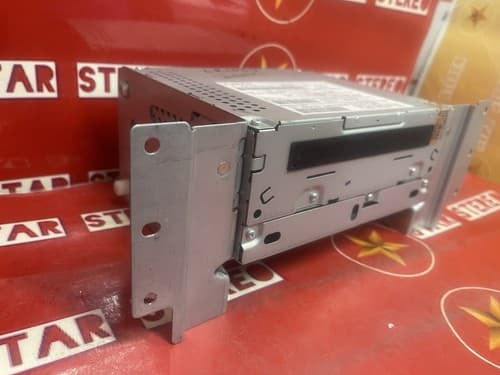 2008-2012 Land Rover LR2 Radio Receiver 6 Disc CD Player 7G9N-18C815-TA OEM - Thumbnail 2