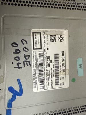 2010-2012 Jetta Passat Golf GTI EOS Beetle Bug Radio 6 CD Player 1K0 035 180 AF - Thumbnail 7