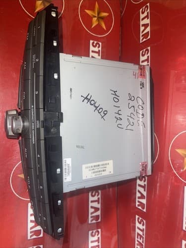 2010-2012 Honda Accord AM FM Radio 6 CD MP3 Player 39100-TA0-A311-M1 3BAB HO142U - Thumbnail 4