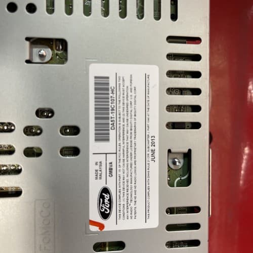 2013 - 2016 Lincoln MKS OEM CD Player AM FM Receiver Satellite DAST-19C107-HC - Thumbnail 5