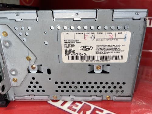 Ford Taurus Mercury Sable 08-09 Radio AM FM 6 Disc mp3 CD 8G1T-18C815-CA FO161U - Thumbnail 4