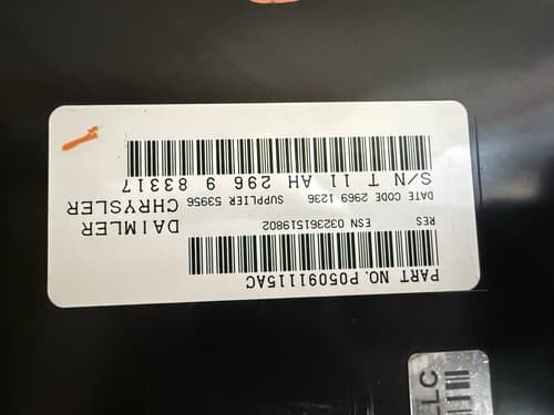 2007 - 2011 Jeep Dodge Chrysler RAM RES Radio CD Player AUX 05091115AC CH121U - Thumbnail 6