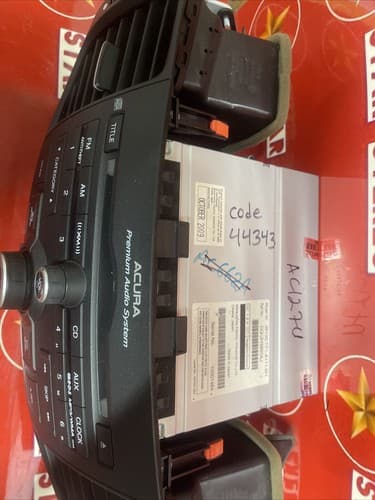 2010 10 ACURA TSX Radio AM/FM MP3 CD Radio OEM 39100-TP1-A111-M1 AC127U - Thumbnail 2