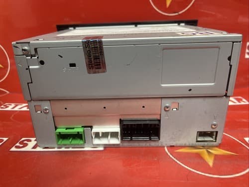 2005-2006 Acura MDX Radio Stereo 6 Disc CD Player 39101-S3V-A180 AC136U - Thumbnail 4