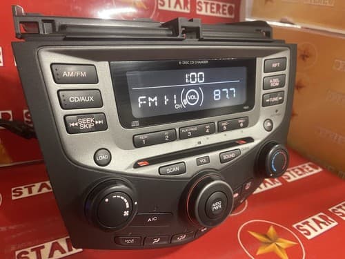 2003 - 2007 HONDA Accord OEM 6 CD Changer AM FM Radio Receiver 7BX1 HO159U - Thumbnail 4