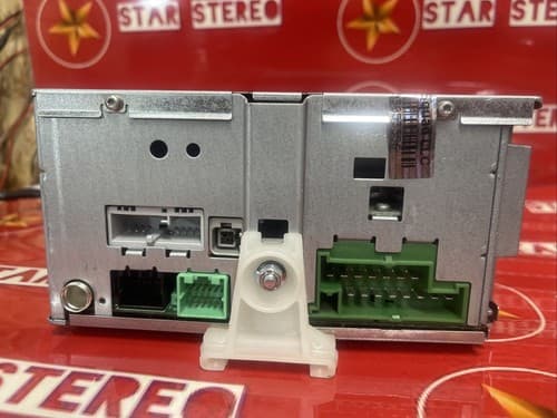 06-2007 Ford Escape Mercury Mariner AM FM CD w Navigation 6M6T-18K931-AE FO230U - Thumbnail 8