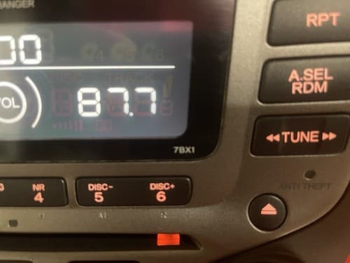 2003 - 2007 HONDA Accord OEM 6 CD Changer AM FM Radio Receiver 7BX1 HO159U - Thumbnail 5