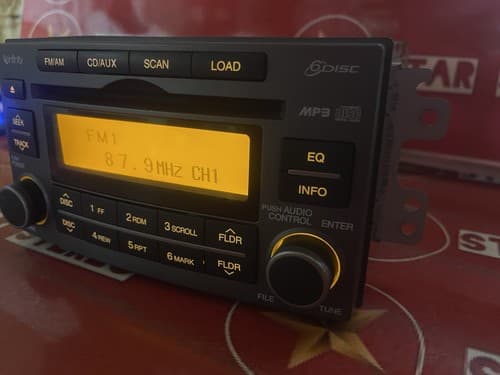08 2008 Kia Rondo AM FM 6 disc CD radio receiver 96170-1D1013W KI161U - Thumbnail 3