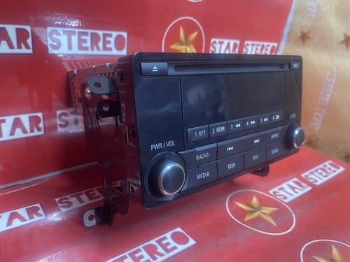 2014 2015 14 15 MITSUBISHI OUTLANDER AM/FM RADIO CD PLAYER 8701A405 OEM MI119U - Thumbnail 2