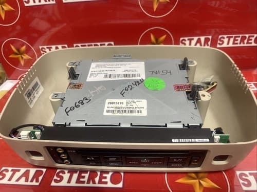 2005 FORD FREESTYLE REAR ENTERTAINMENT SYSTEM VIDEO DISPLAY SCREEN MONITOR FO242 - Thumbnail 4