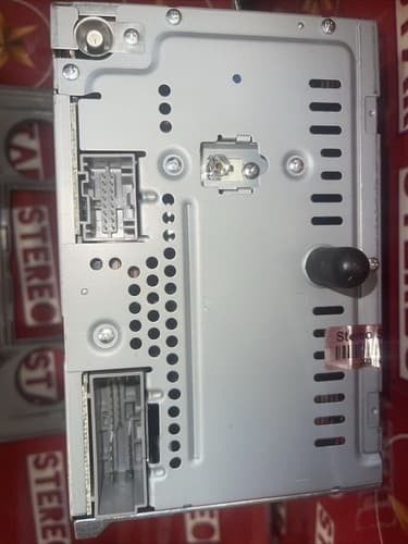 2011 2012 FORD ESCAPE AM FM MP3 RECEIVER CD PLAYER OEM BL8T-19C157-AC FO216U - Thumbnail 5