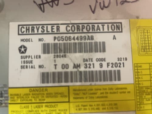 2009-2014 Volkswagen Routan Am Fm Cd Player Radio Receiver 05064499 VW125U - Thumbnail 6