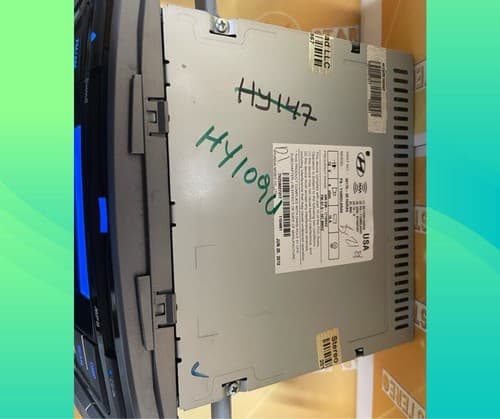 2011-2013 Hyundai Elantra Am Fm Cd Player Radio Receiver CZ1YV - Thumbnail 3