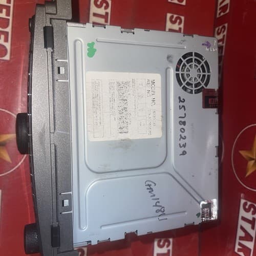 Chevy HHR 2006-2008 Radio AM FM CD Player w Aux 3.5mm Input 25780239 GM148U - Thumbnail 7