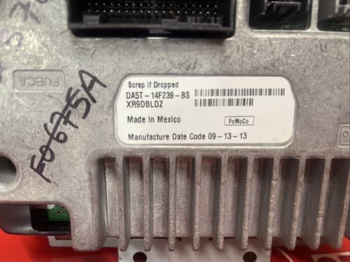 13-16Lincoln MKS OEM Info Navigation Display Screen module DA5T-14F239-BS FO237U - Thumbnail 4