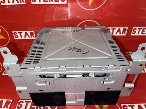 2009 09 Ford Escape Sound System AM/FM MP3 CD Player 9L8T-19C107-AB OEM FO174U - Thumbnail 4