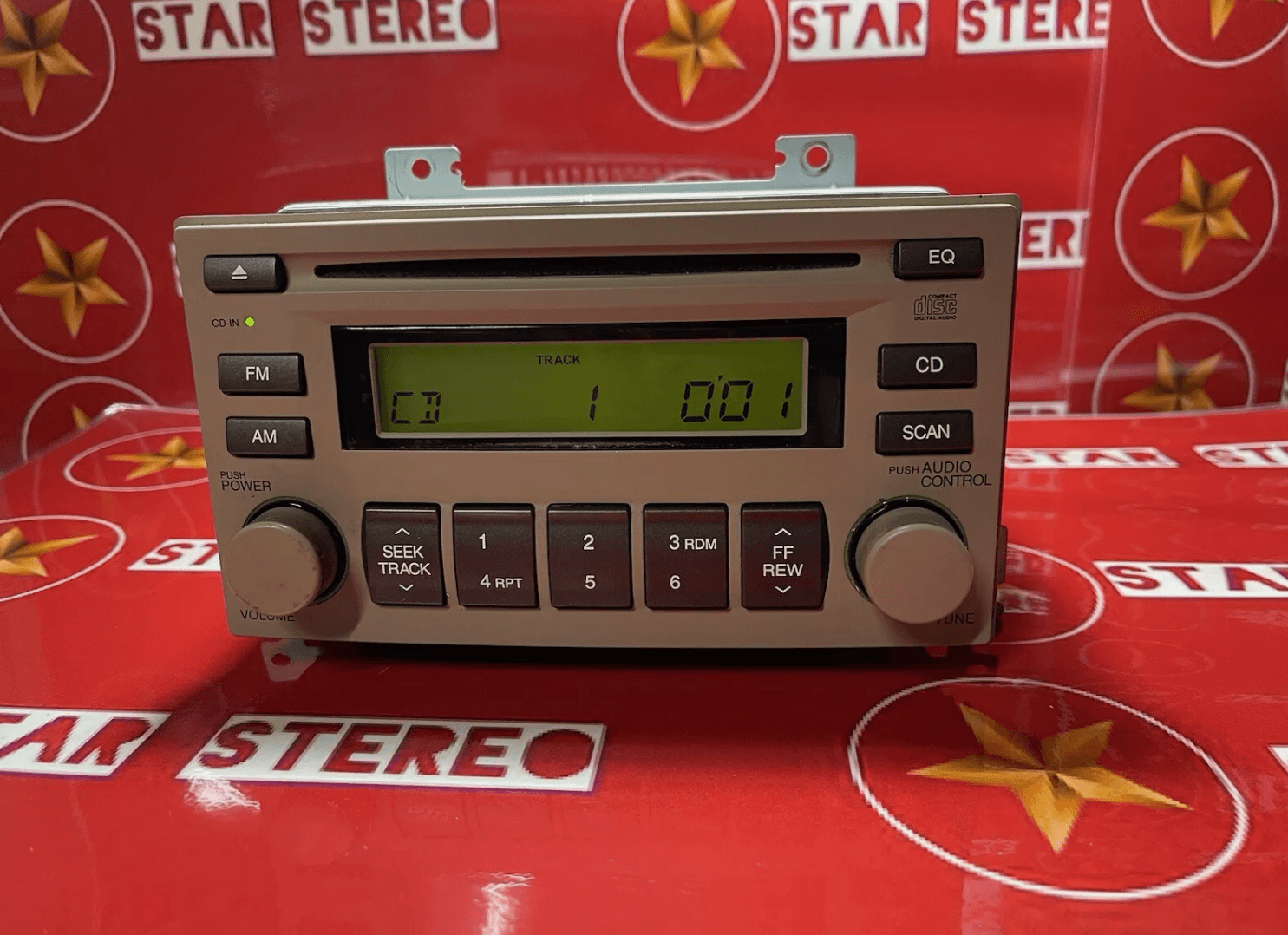 2005 - 2010 Hyundai Kia OEM AM FM Radio Stereo CD Player Receiver Tan KI119AU - Image 1